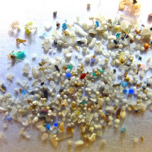 Bevat jouw favoriete verzorgingsproduct microplastics?