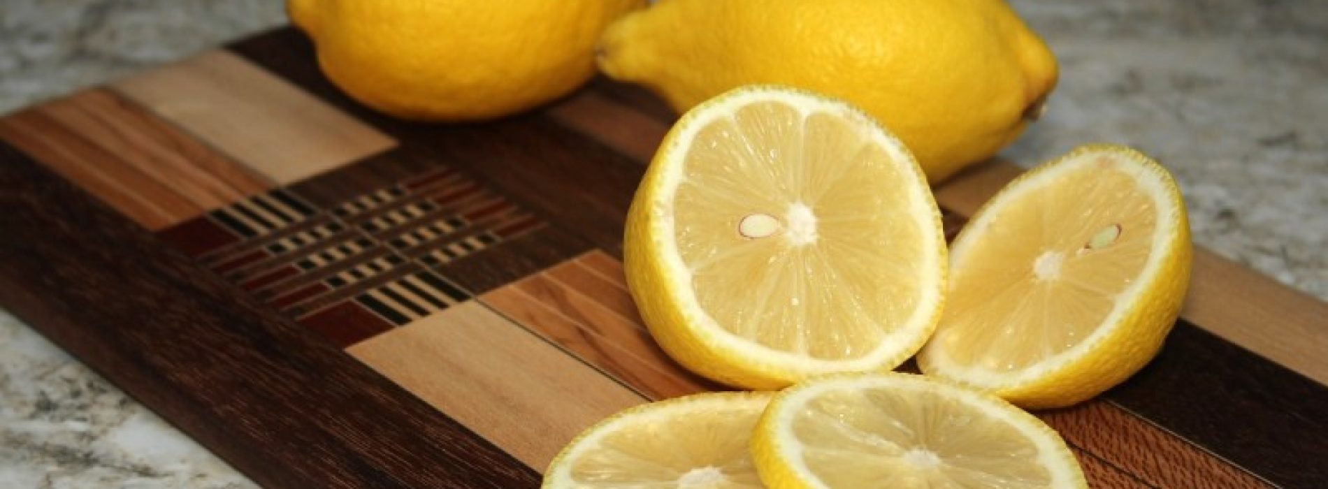 Leg een paar schijfjes citroen in je slaapkamer. Dit is de reden