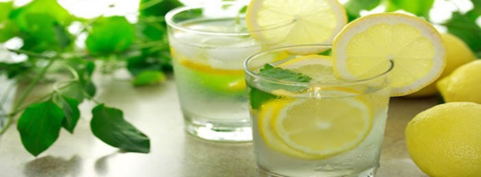 14 gezondheidsproblemen die geholpen worden door het drinken van citroen water.