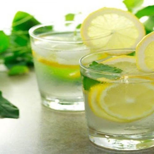 14 gezondheidsproblemen die geholpen worden door het drinken van citroen water.