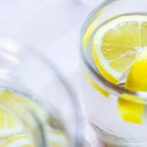 10 redenen om lemon water te drinken, het verandert compleet uw gezondheid!