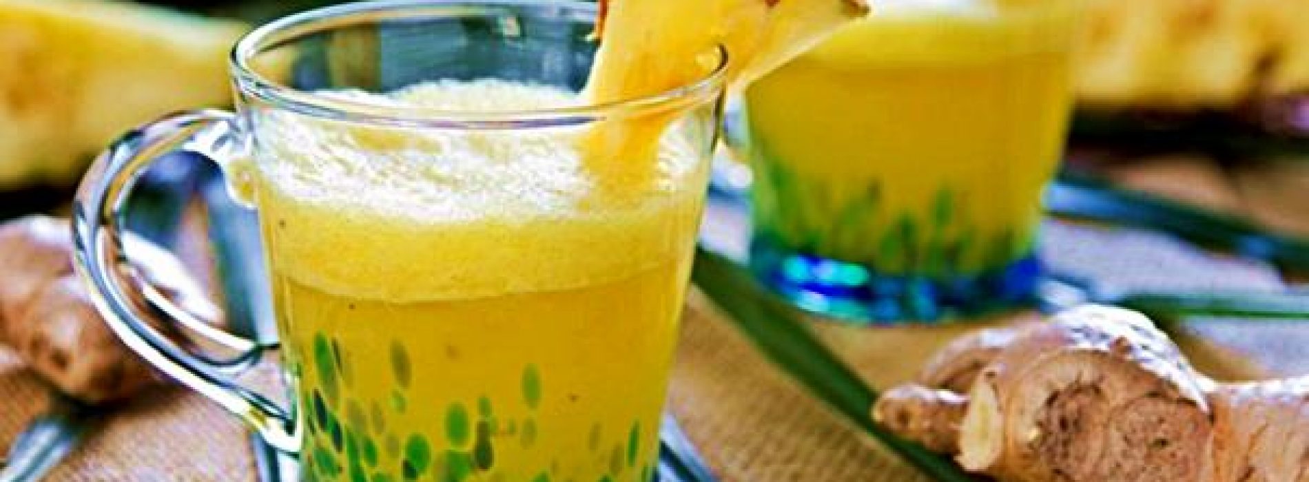 Hoe maak je ananas & gember smoothies om te helpen met pijn en ontsteking