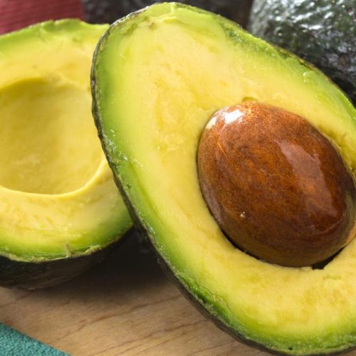 Gooi de volgende keer dat je een avocado eet de pit niet weg: het is geweldig voor de behandeling van ontstekingen